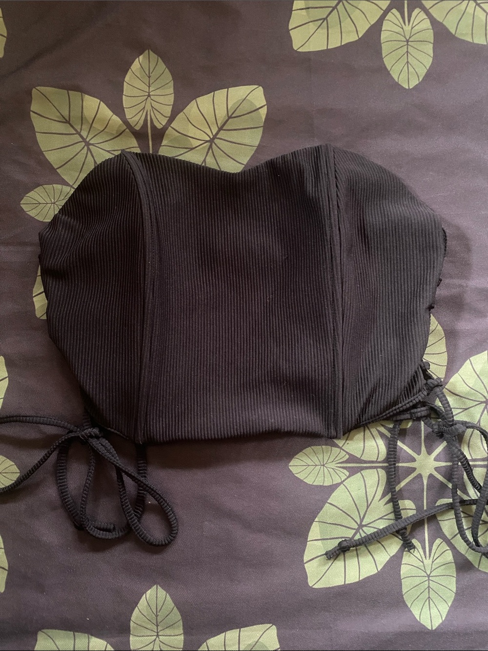 Black Ribbed Strapless Drawstring Top -